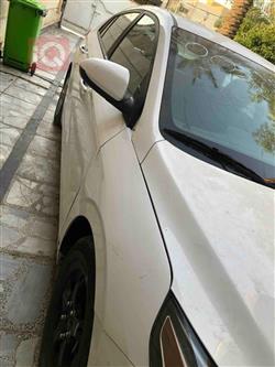 هیوندای ئایۆنیک